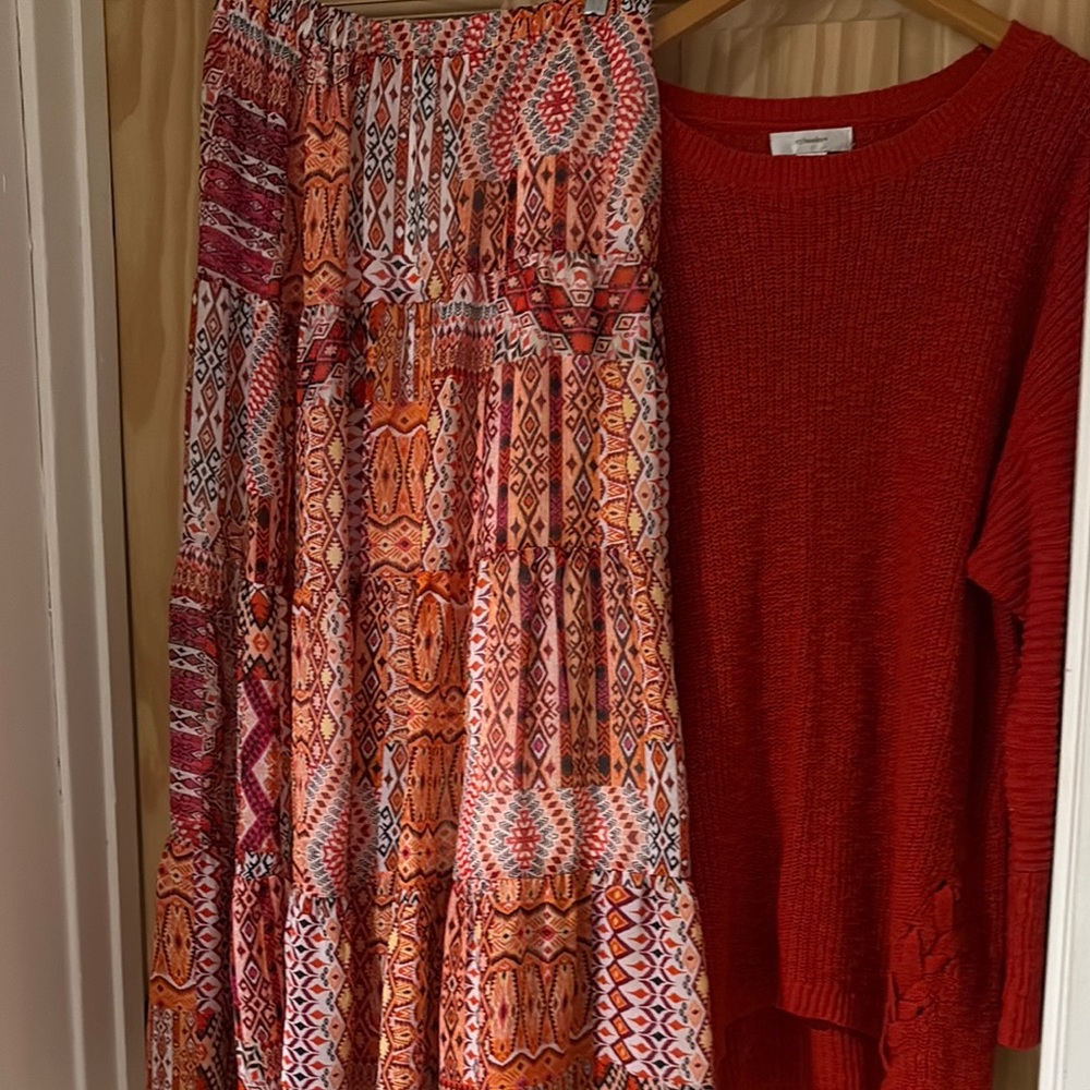 CJ Banks Boho artsy print  full tiered Maxi Skirt & sweater set EUC 1X 2X #42”